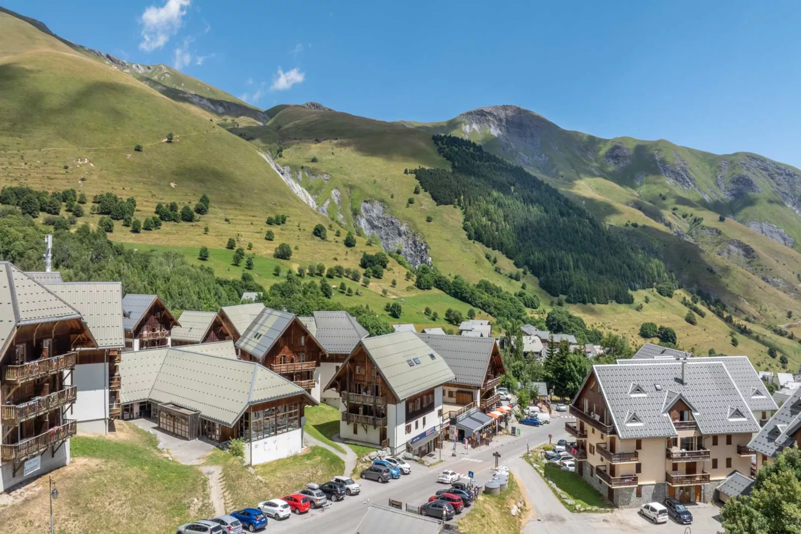 Fermes de Saint Sorlin - Jonquilles N°303 - 5P10-Areas within 1km in summer