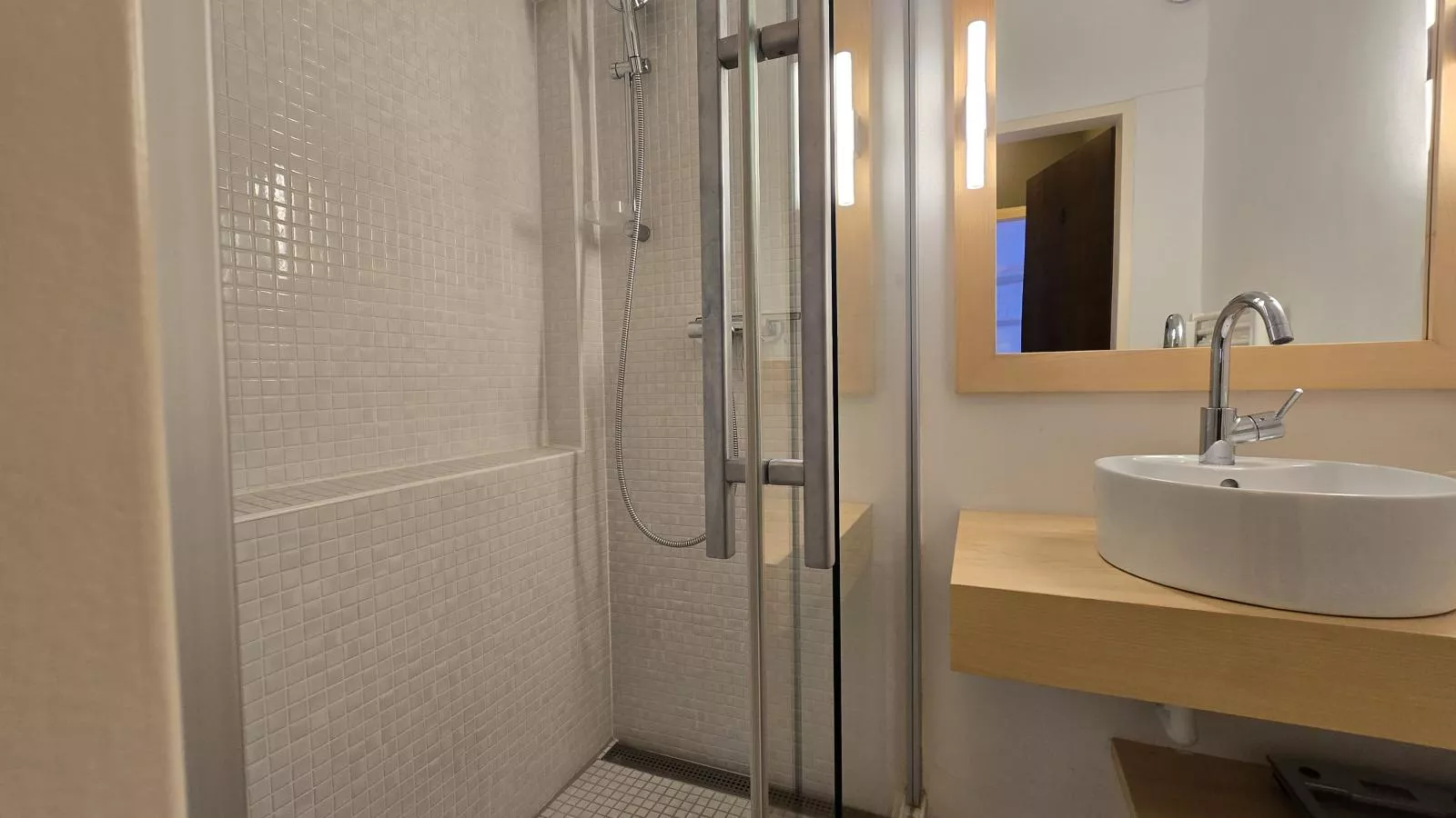 Alpina Lebenberg-Bathroom