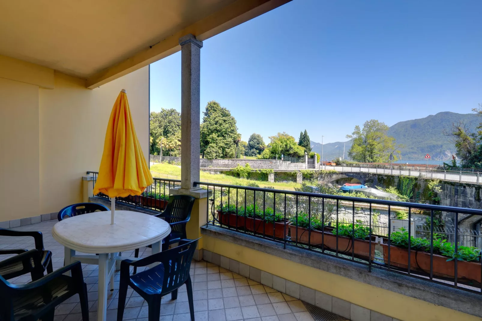 Residence Zust Verbania Intra-Trilo B-Terrasse/Balkon