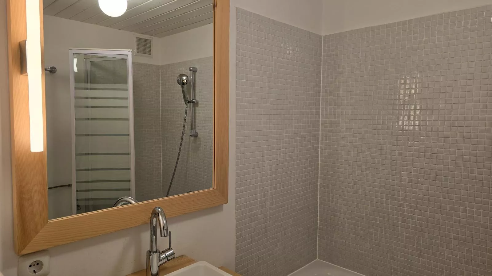 Alpina Lebenberg-Bathroom