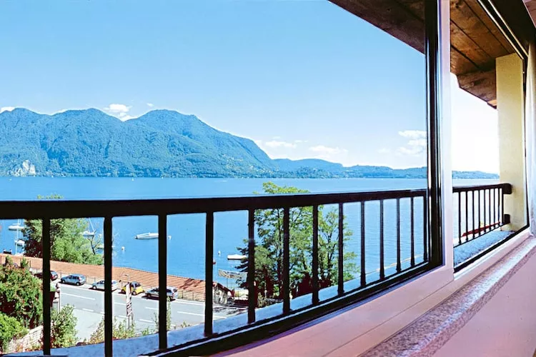 Residence Zust, Verbania Intra-Bilo mansarda-Terrace