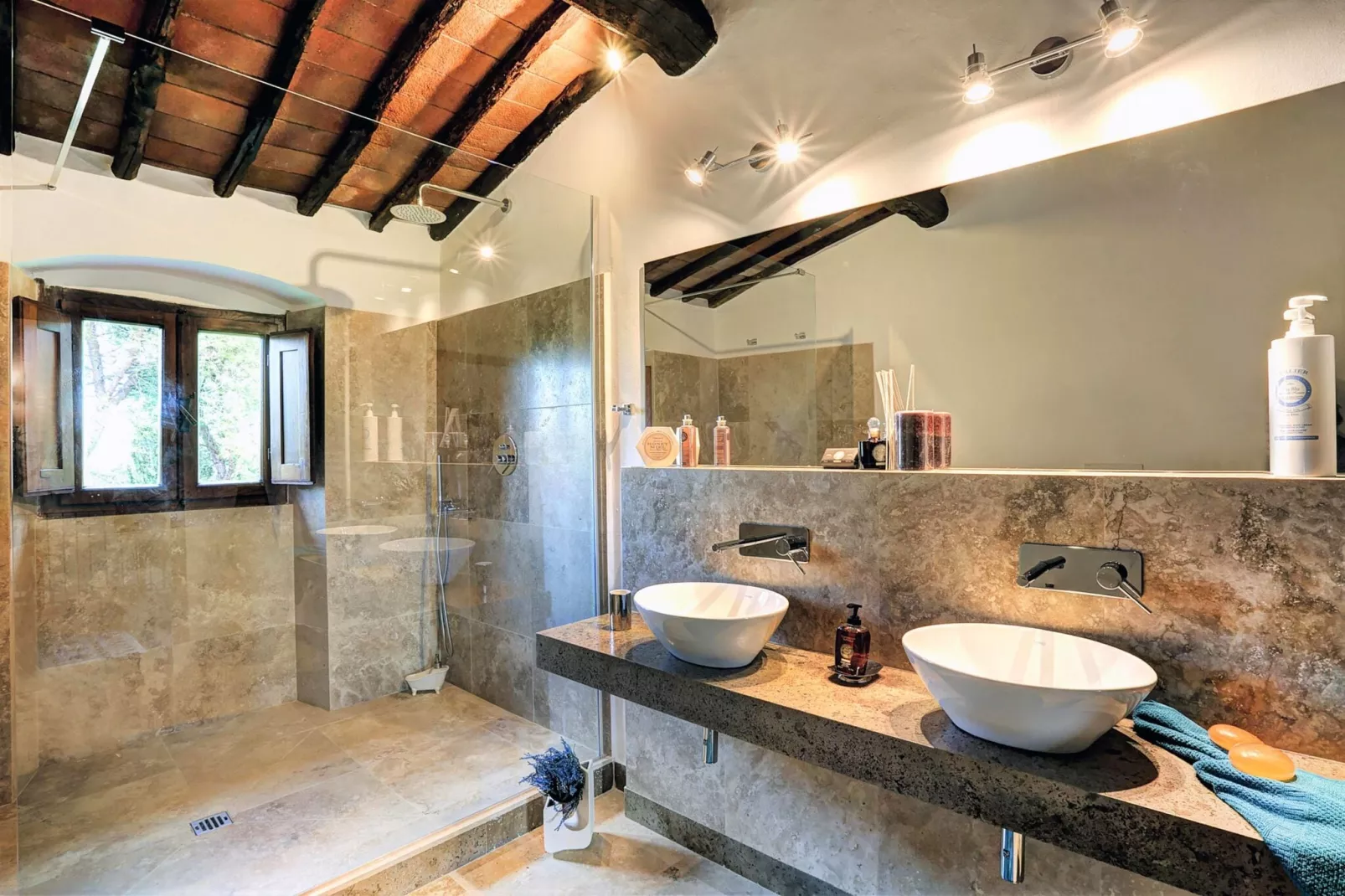 Villa Petra Sei-Bathroom