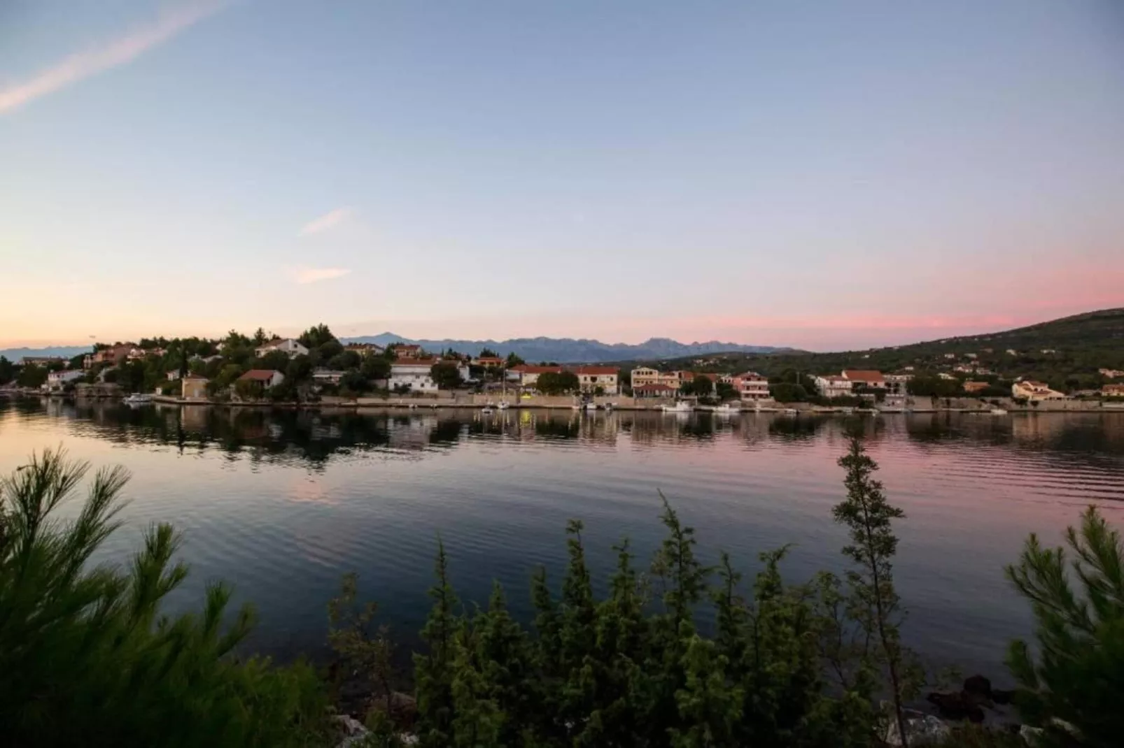 One-Bedroom Apartment - 1-Areas within 5km in summer