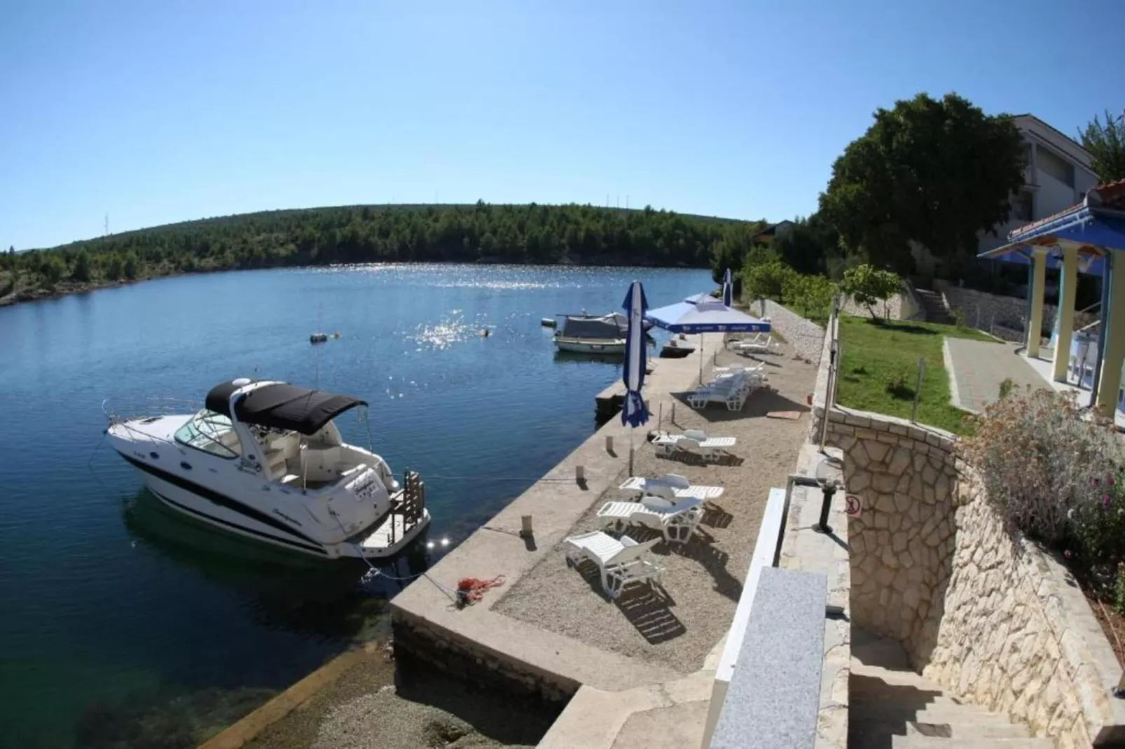 Apartment with Pool View-Gebiete Sommer 5 km