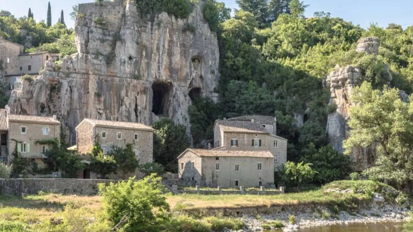 Grenadiers à Six-Areas within 1km in summer