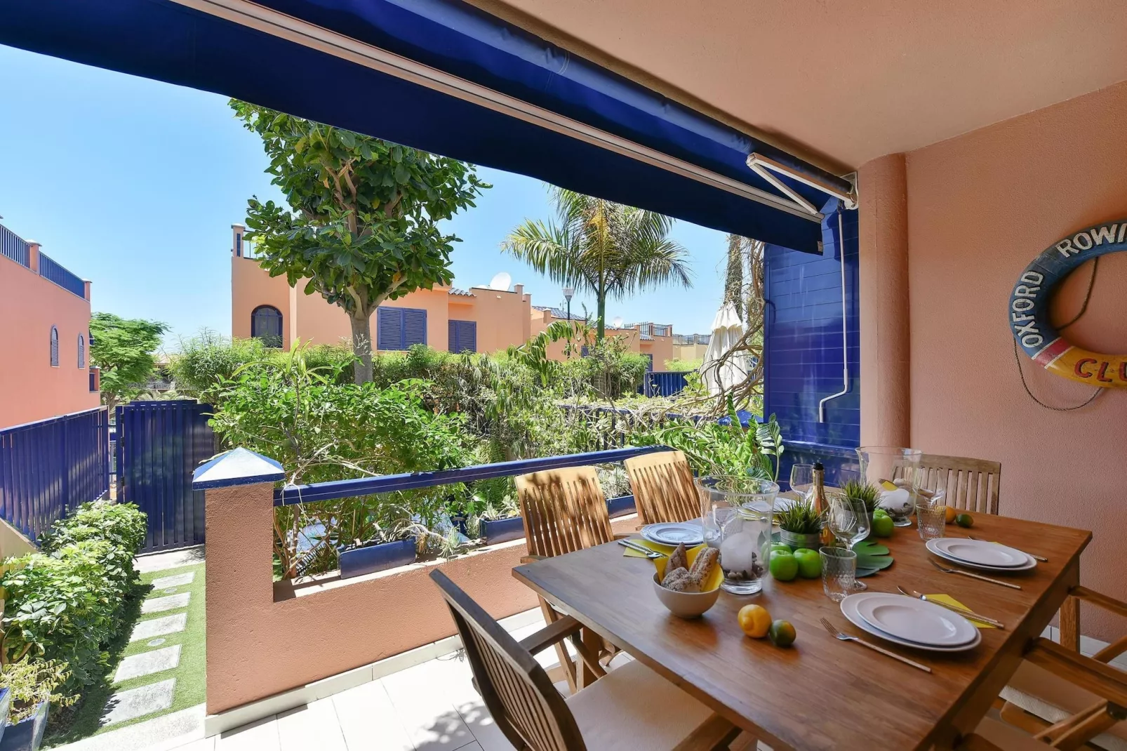 MELONERAS BAHIA 153										-Terrace balcony