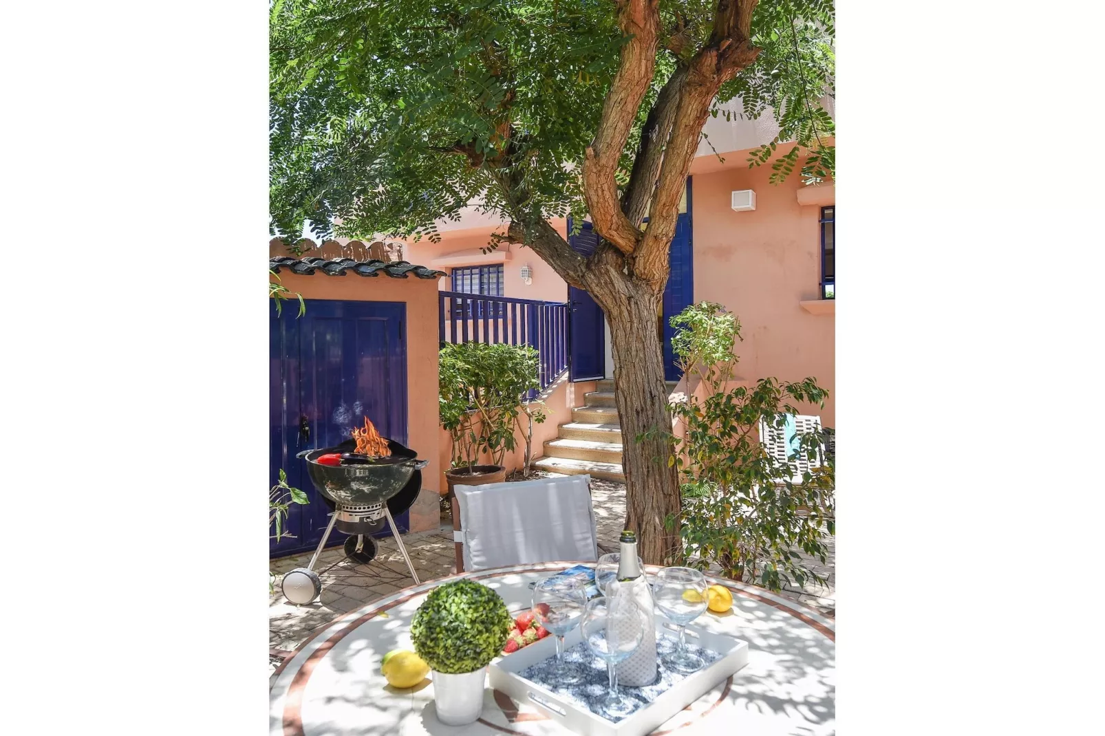 MELONERAS BAHIA 153										-Terrace balcony