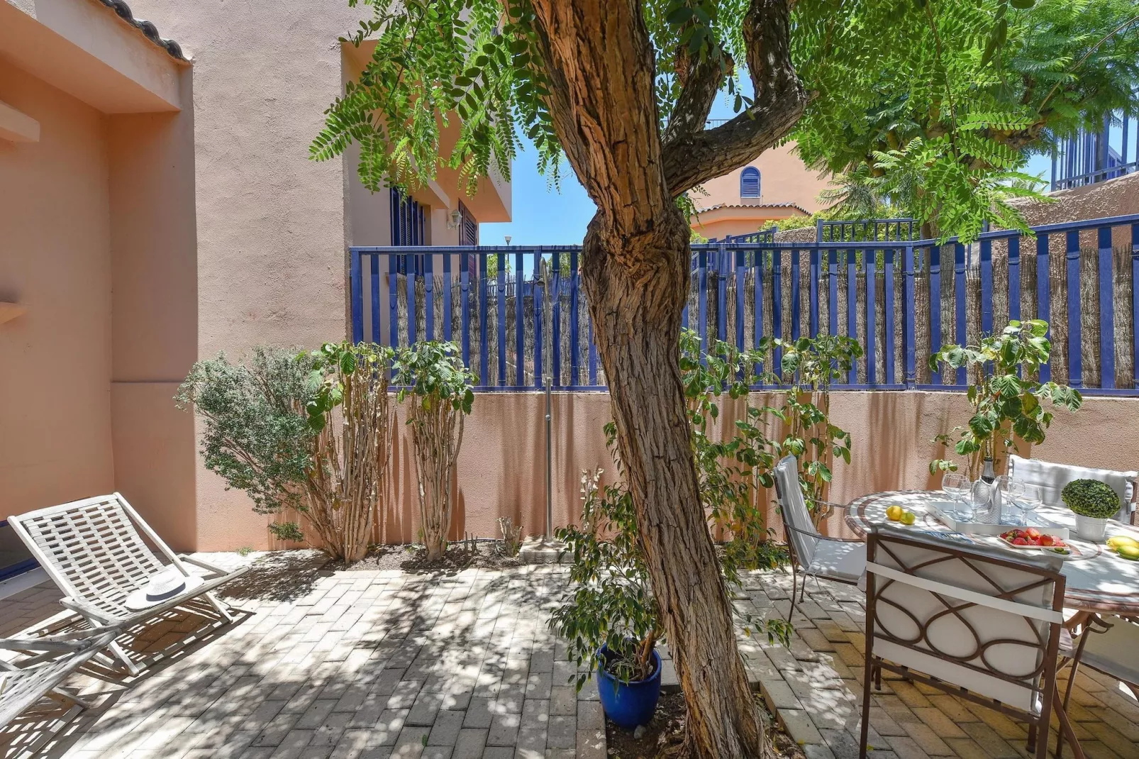 MELONERAS BAHIA 153										-Terrace balcony