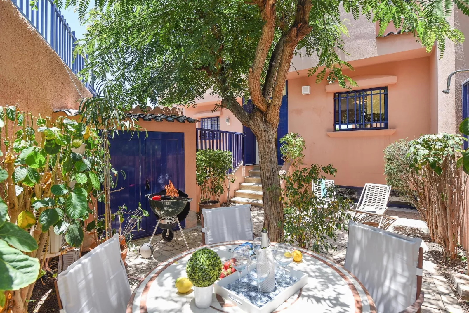 MELONERAS BAHIA 153										-Terrace balcony