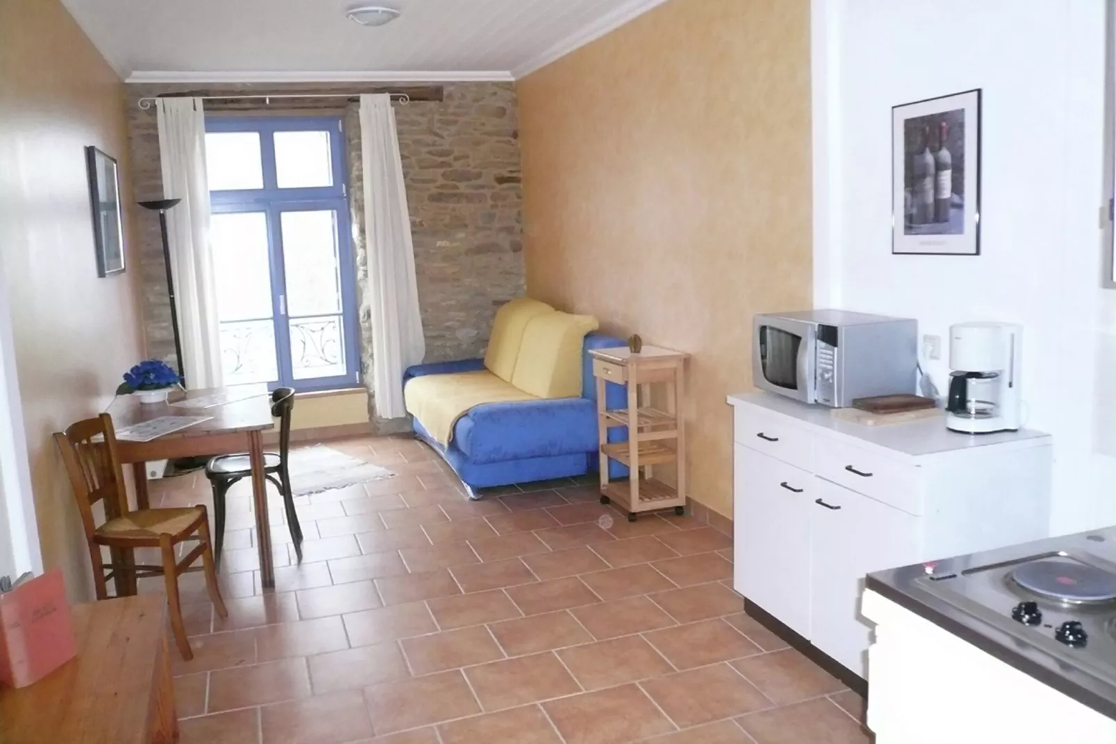 Ancienne Gendarmerie studio B-Salon