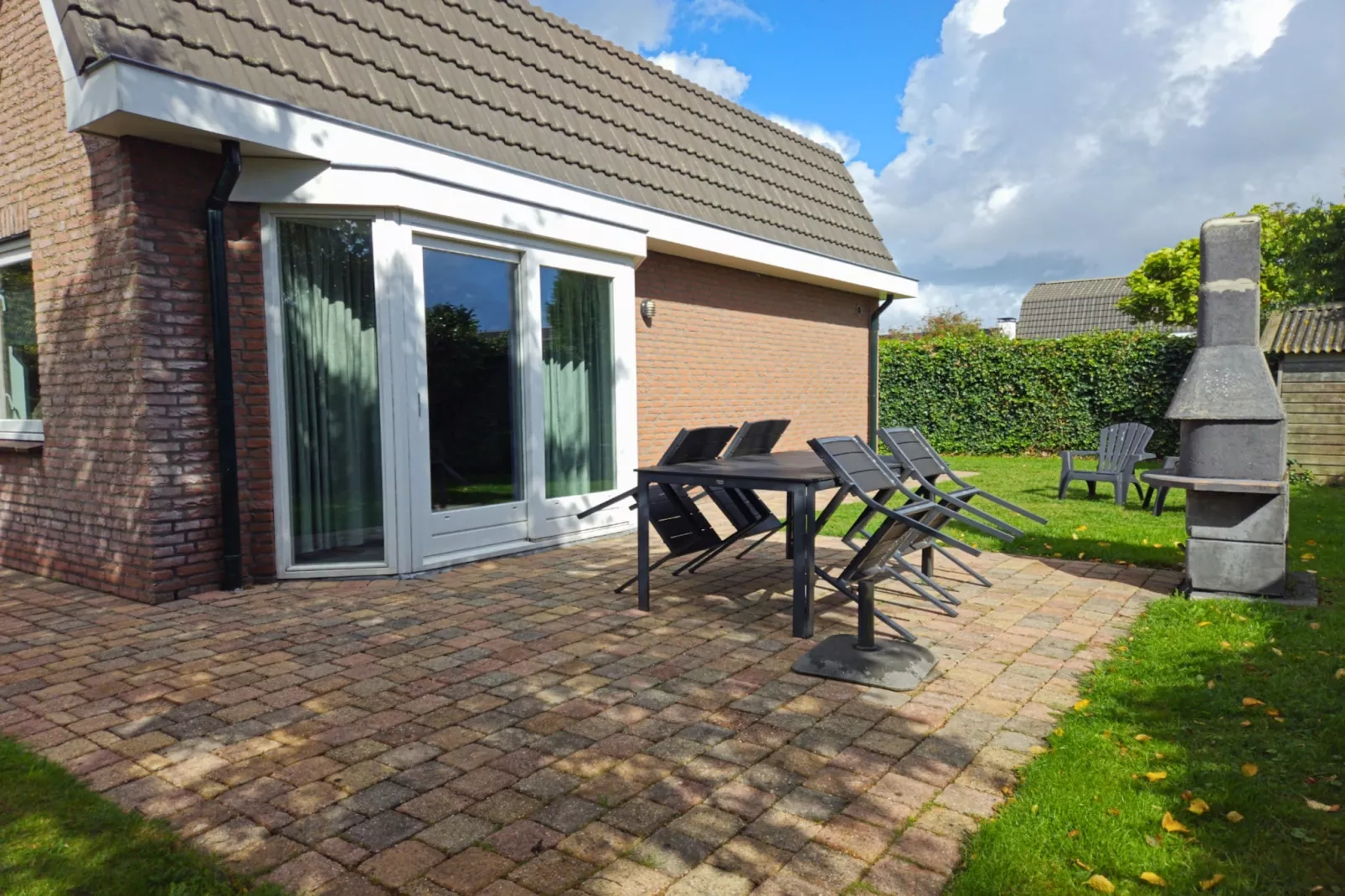 Bungalow 4-persoons (2 slaapkamers)-Terrasse/Balkon