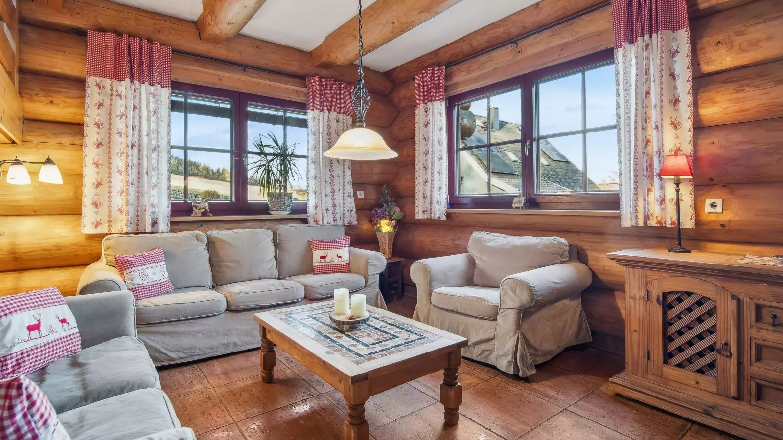 Naturstammhaus-Salon