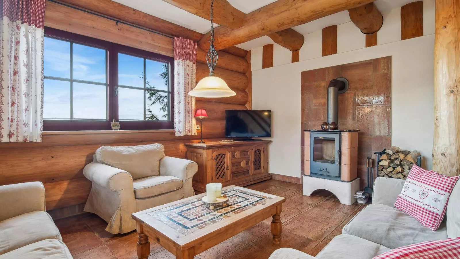 Naturstammhaus-Salon