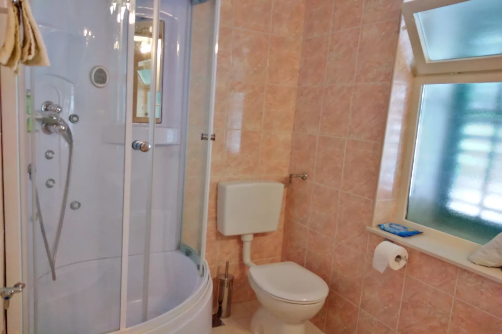 Guest House Hazdovac Rooms - Two Bedroom Apartment with Terrace and Sea View-Bathroom