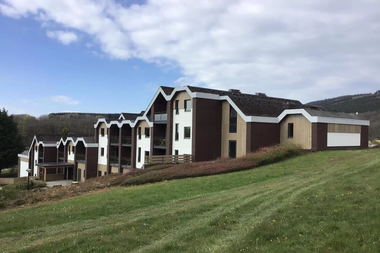 Apartment First Floor-Außenbereich Sommer