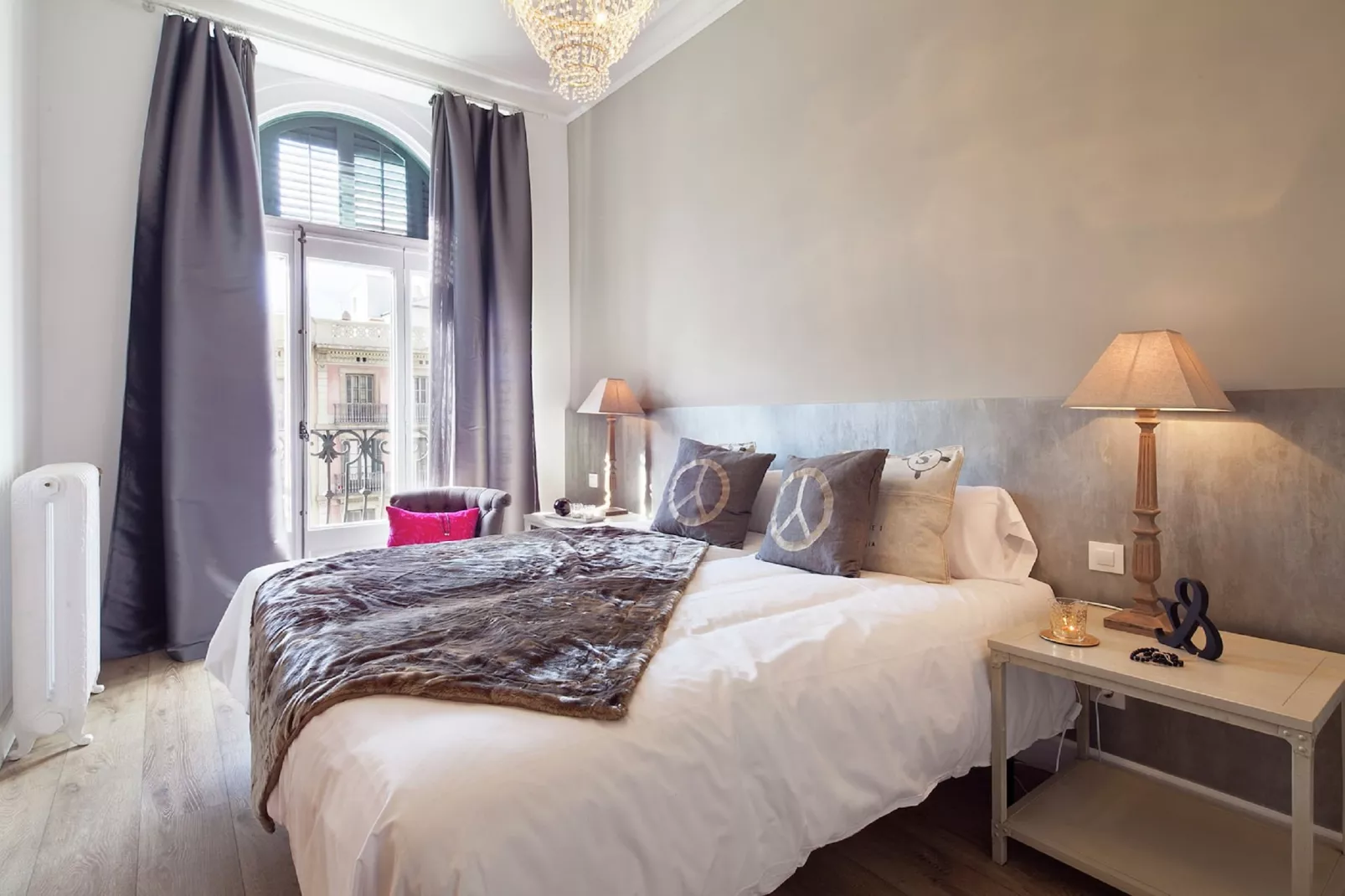 Catalunya Palace Apartment-Chambre