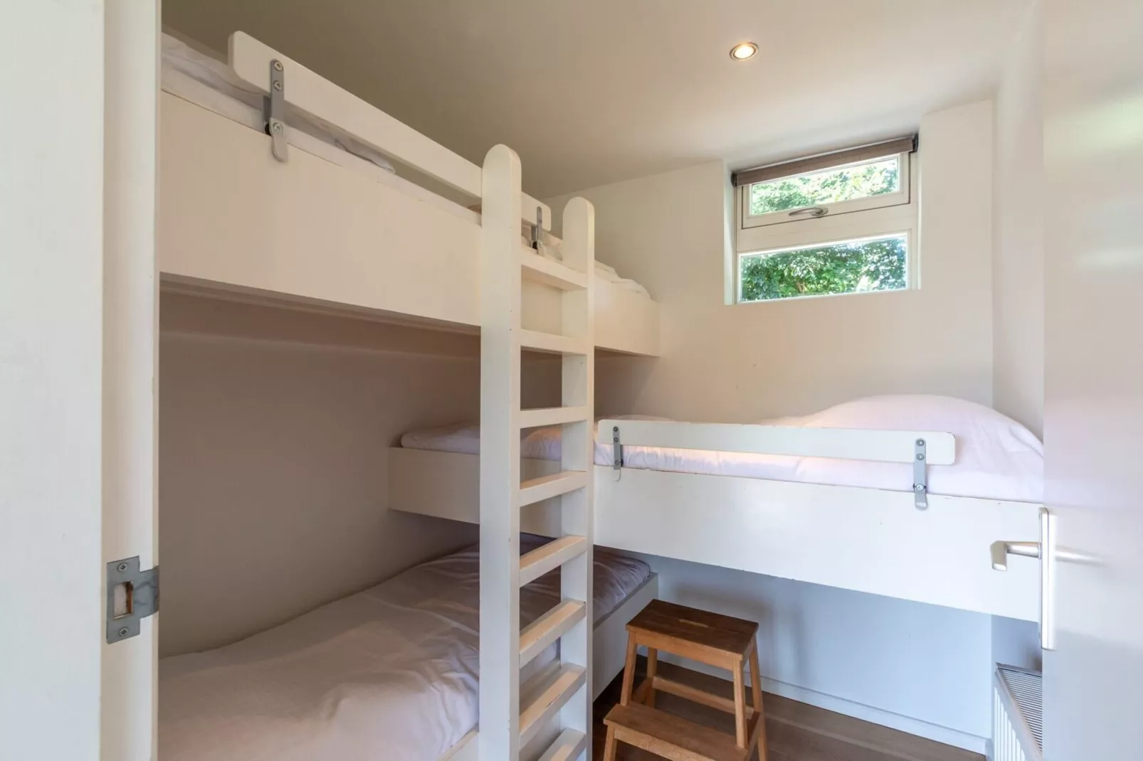 Garnekuul 73-Bedroom