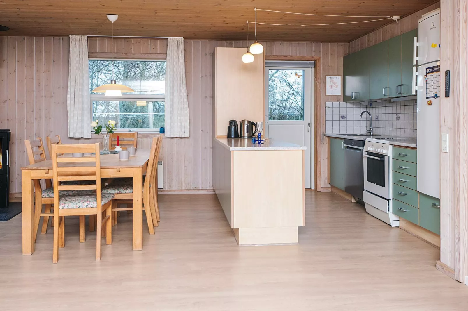 Tranquil Oasis in Rindby - Indoor