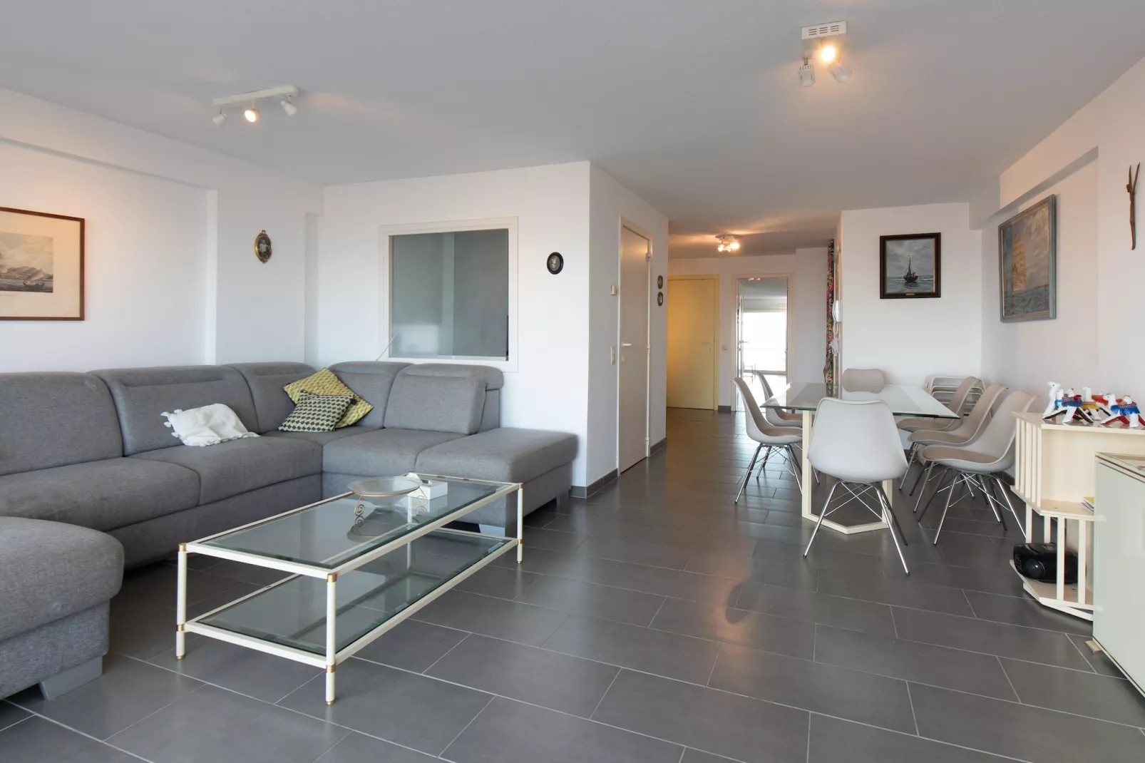 Belle Rive 0101-Living room