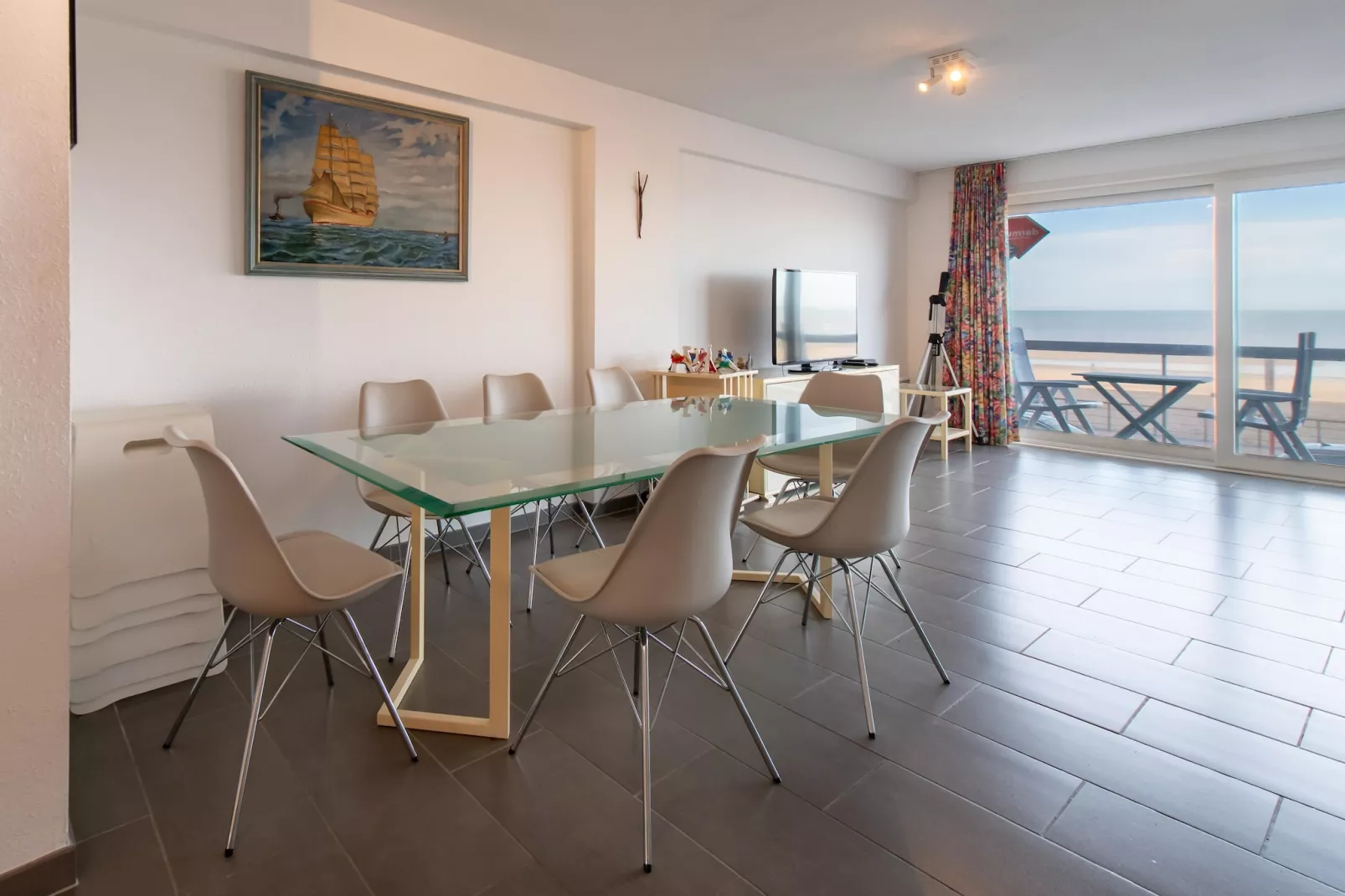 Belle Rive 0101-Dining room