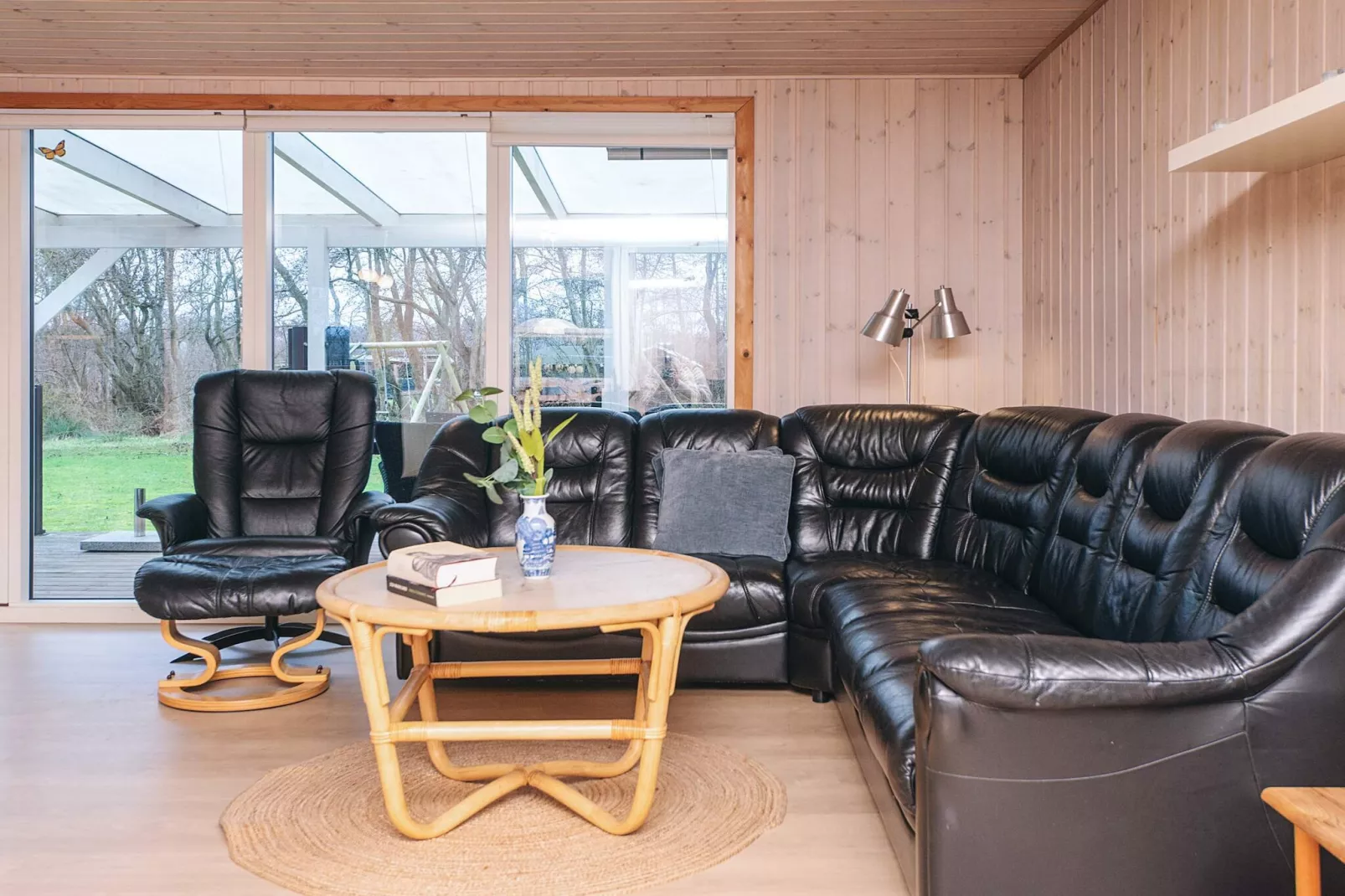 Tranquil Oasis in Rindby - Indoor