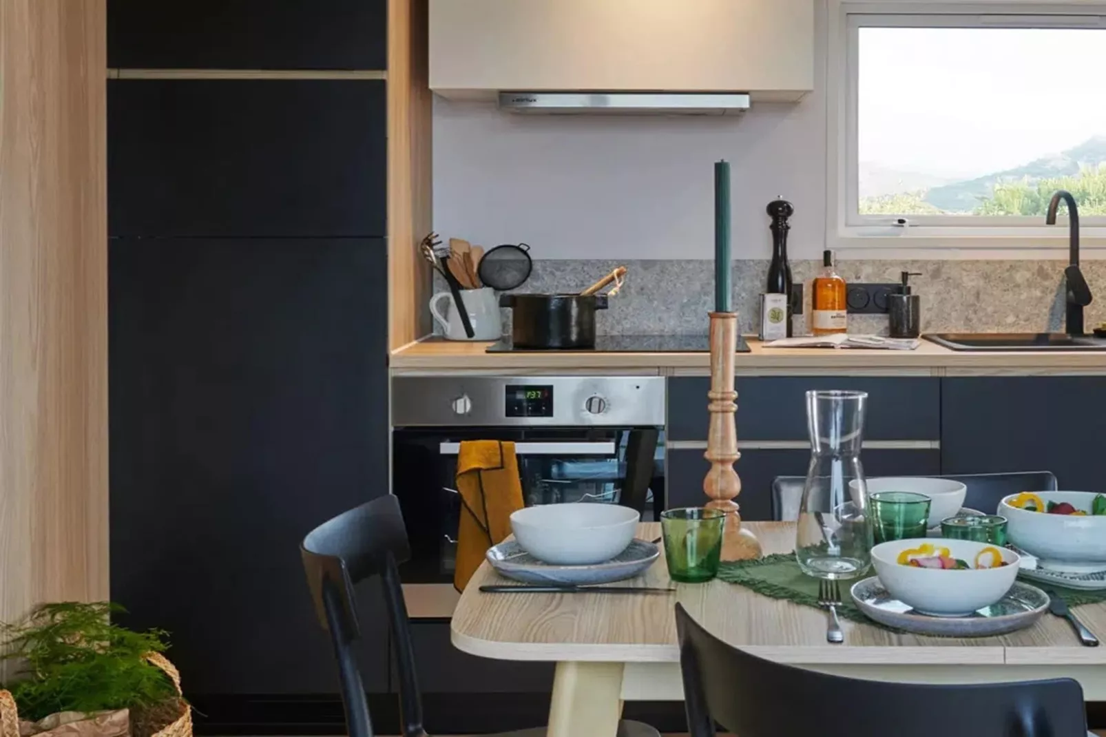 Camping L'Air Marin Vias-Plage  Mobilhome TULUM 2CH-Cuisine