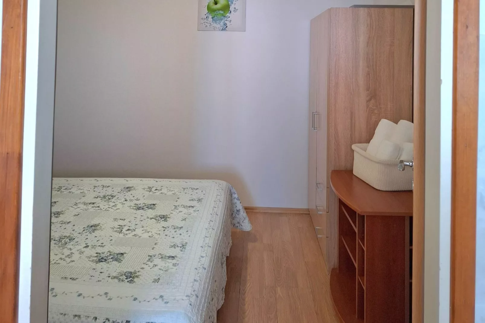 Guest House Old Town View- One Bedroom Apartment (2 Adults)-Schlafzimmer