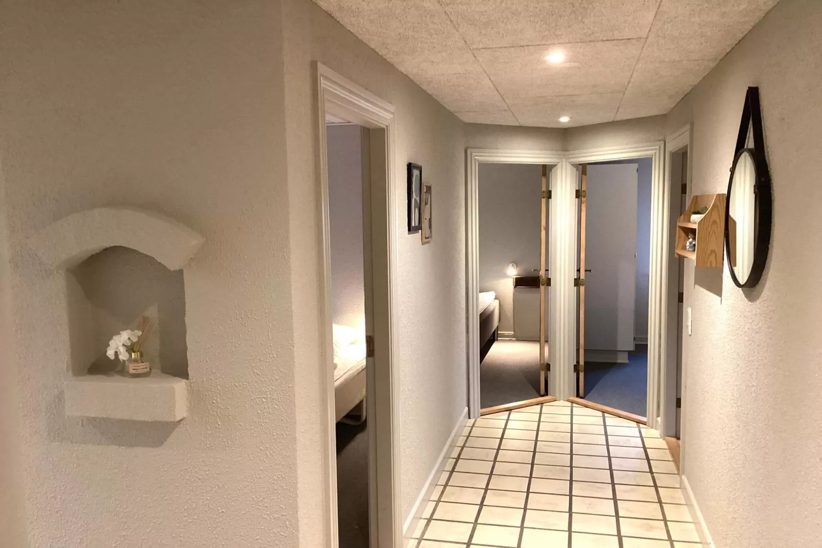 3 room,w/seaview,Premium-Indoor