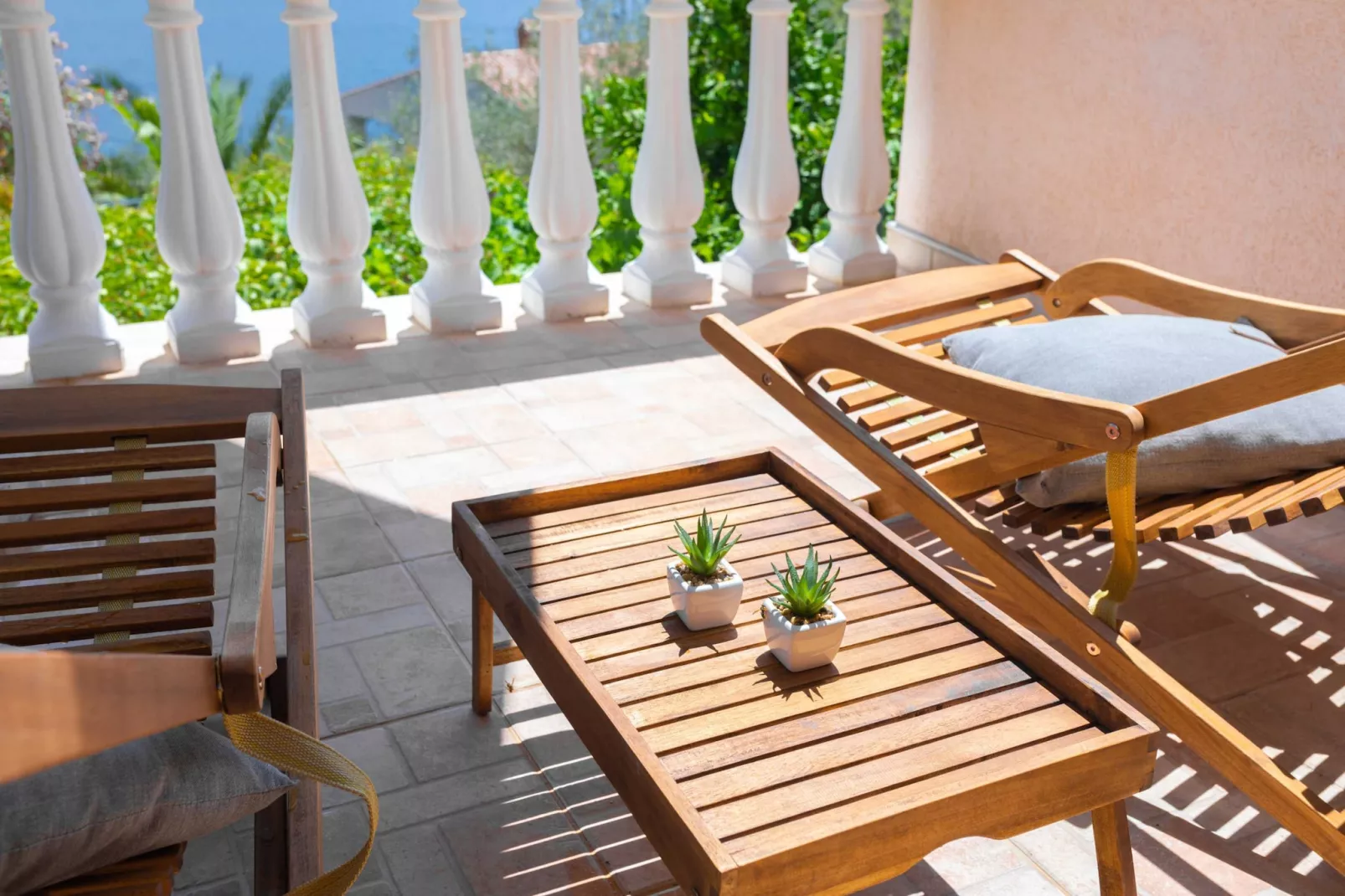 Holiday Home Diana - Five Bedroom House with Terrace and Sea View