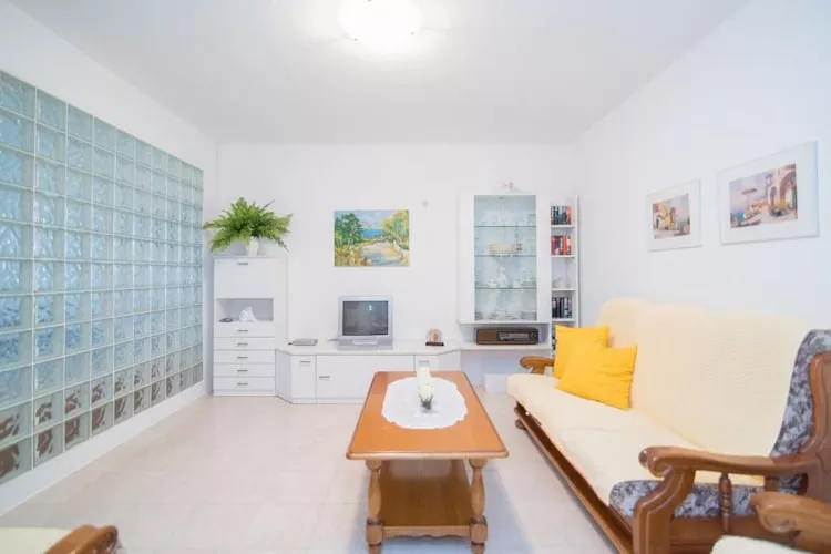 Apartments Paco - Superior Two-Bedroom Apartment with Terrace and Sea View A1 (ST)