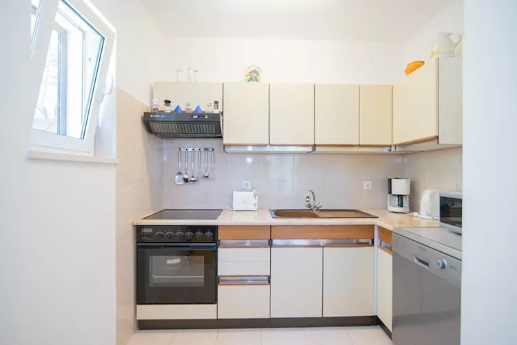 Apartments Paco - Two-Bedroom Apartment with Terrace and Sea View A2 (ST)