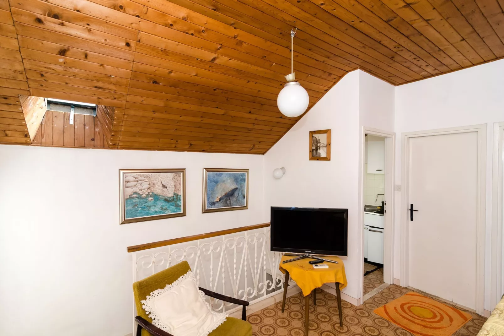 Villa Hortenzia -  Three-Bedroom Apartment with Terrace and Sea View