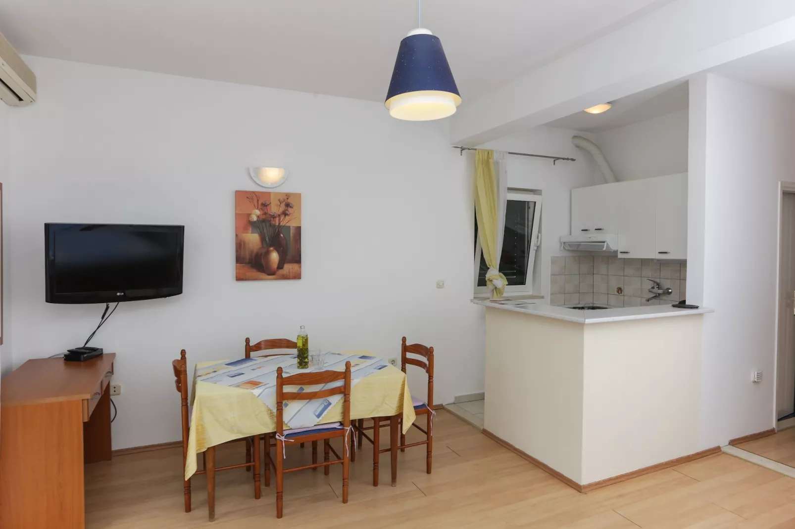 Apartments Posta - Studio with Balcony and Sea View - Apartman 2