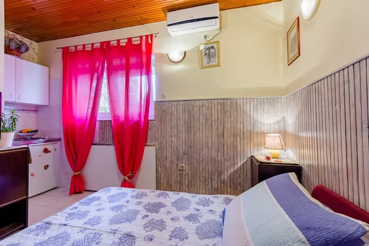 Studio Apartment Silvana (ST) - Studio Apartmen near the Park