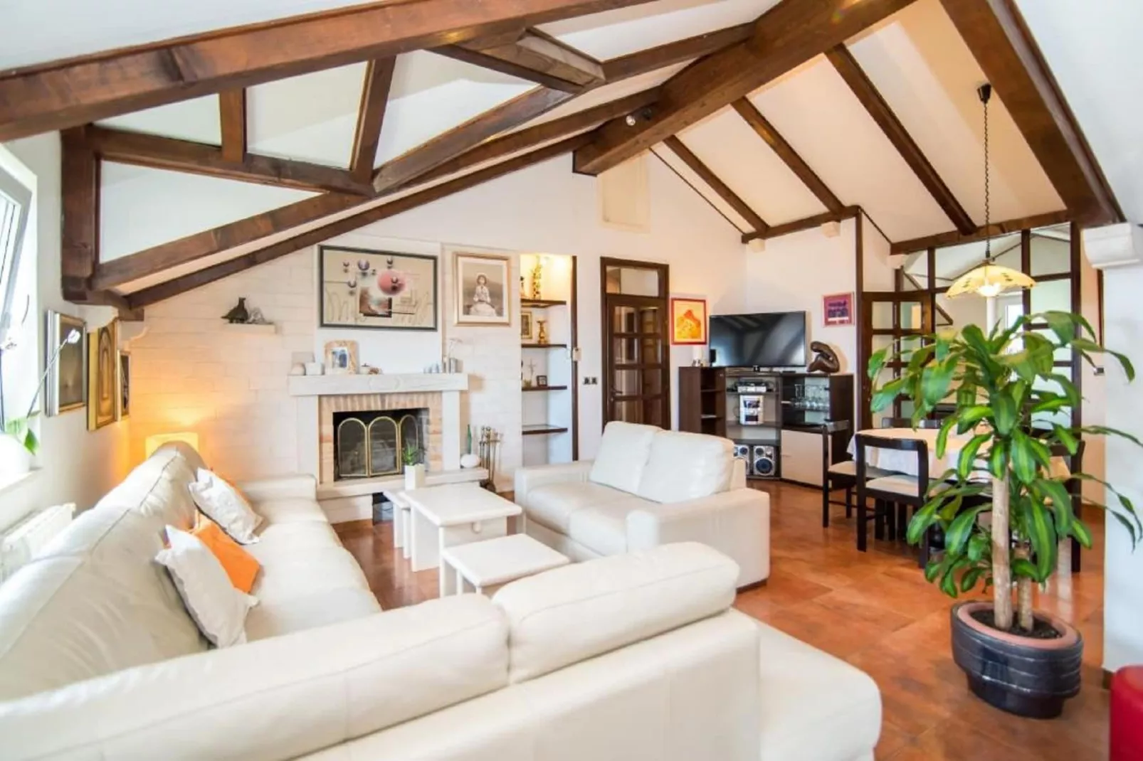 Three bedroom Apartment with terrace and sea view (Nera)