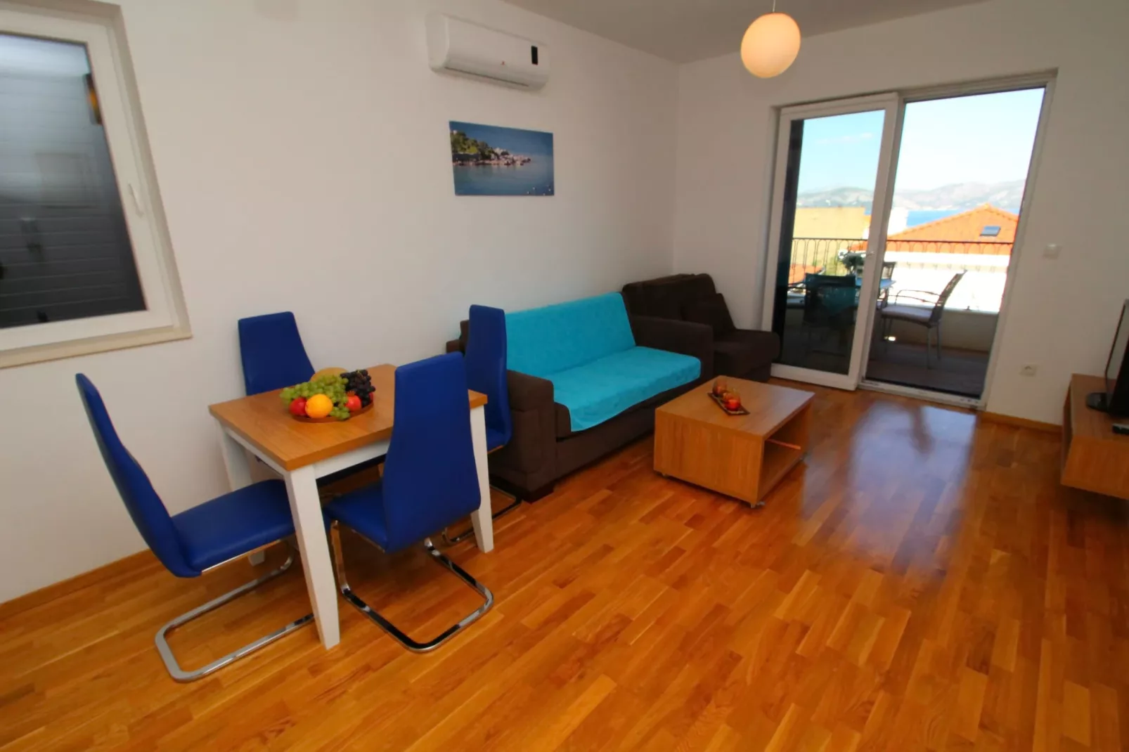 Apartments Kula - Comfort One Bedroom Apartment with Balcony and Sea View-B4
