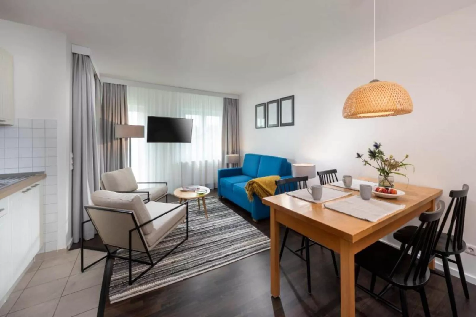 Marina 1 Bedroom Apartment 3 guest