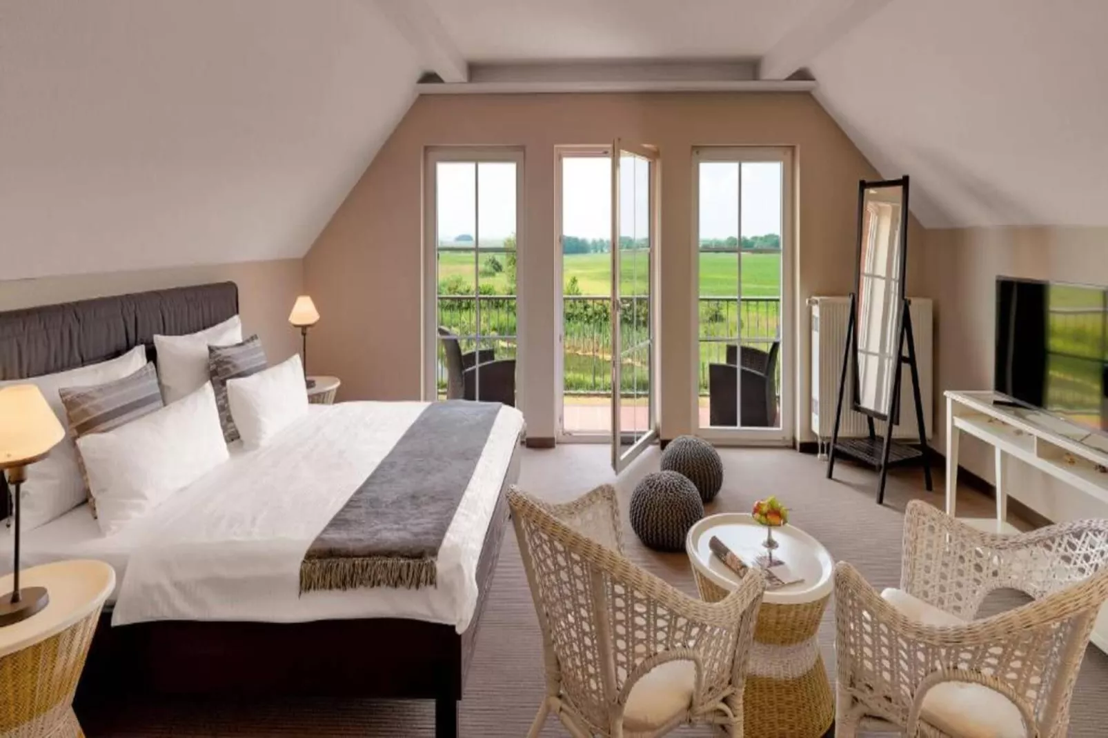 Rugen Deluxe 2 bedroom Apartment 3 guest