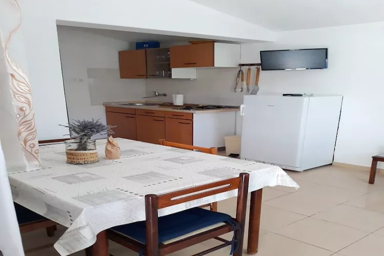 Stone House Oreb - Two Bedroom Holiday Home with Sea View