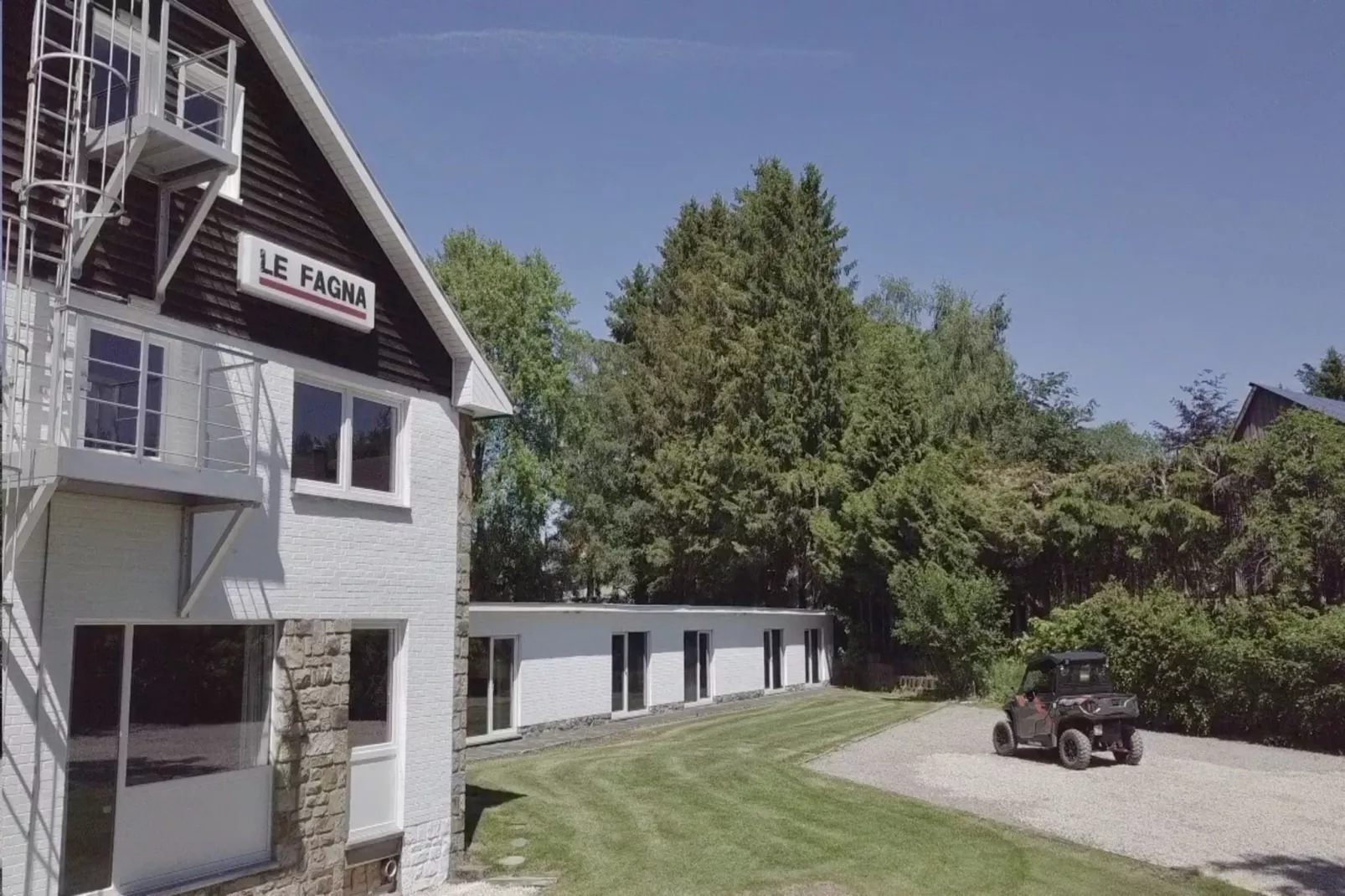 Le Fagna-Exterior in summer