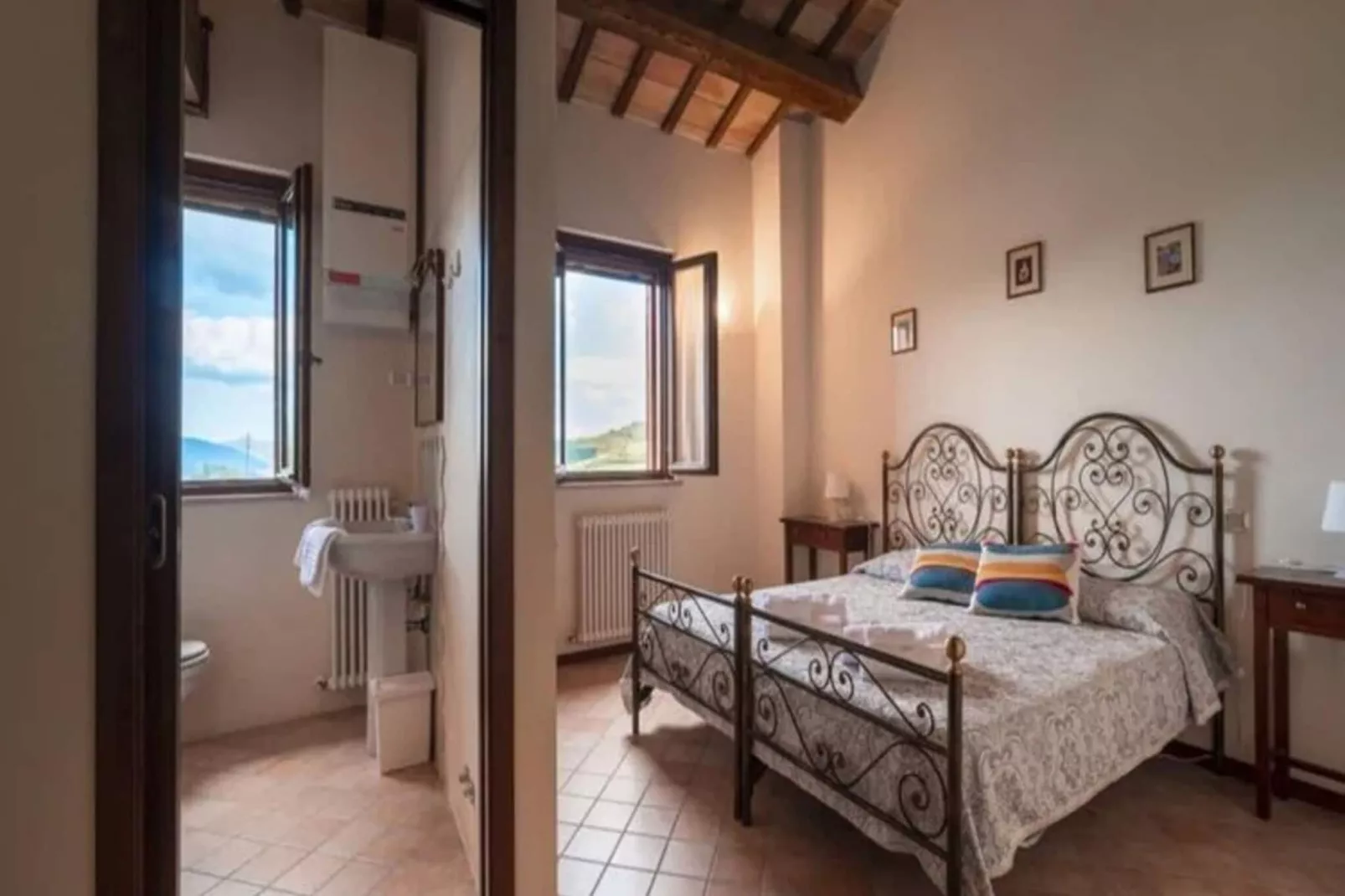 Contadino P1-Bedroom