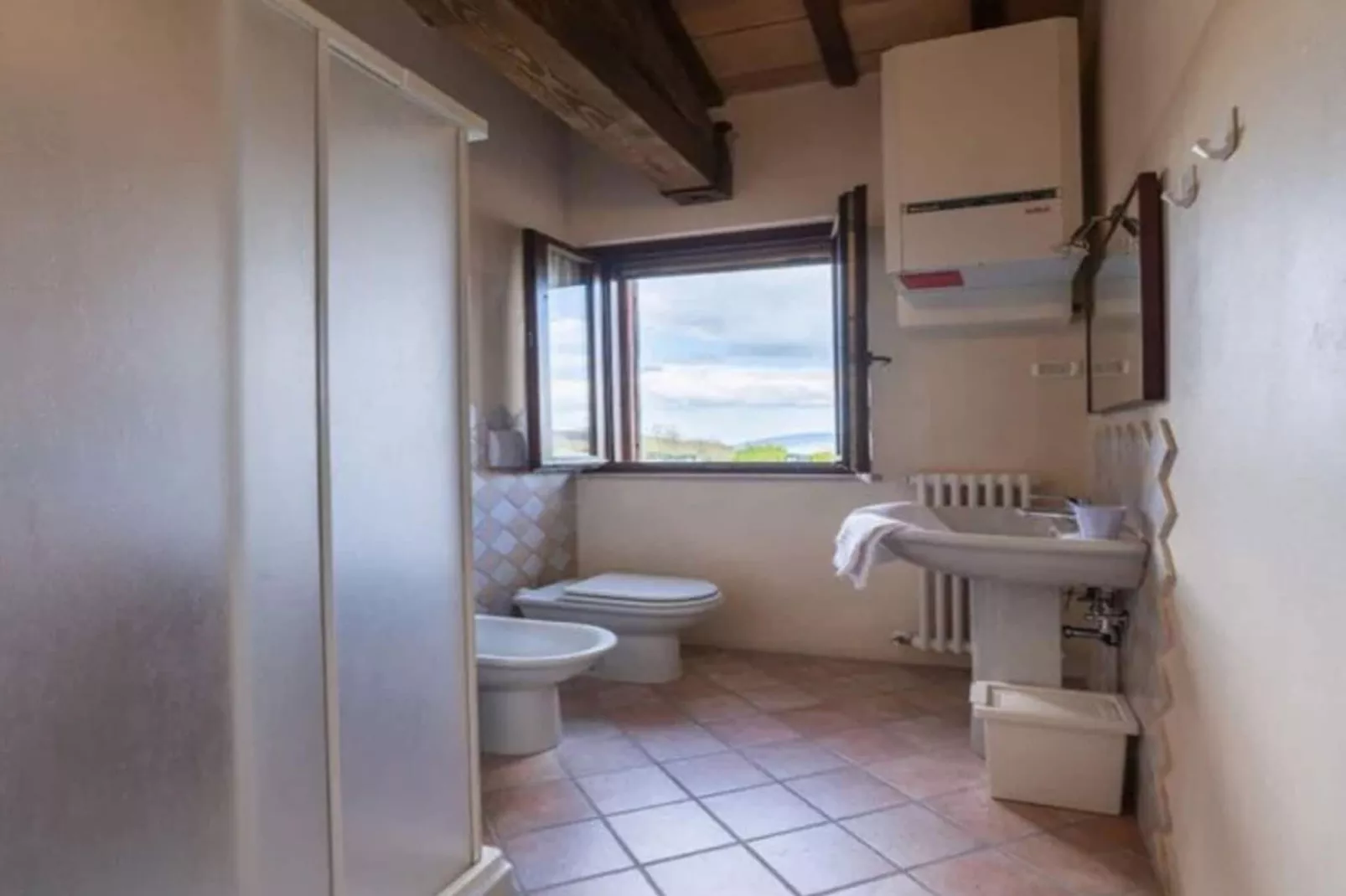 Contadino P1-Bathroom