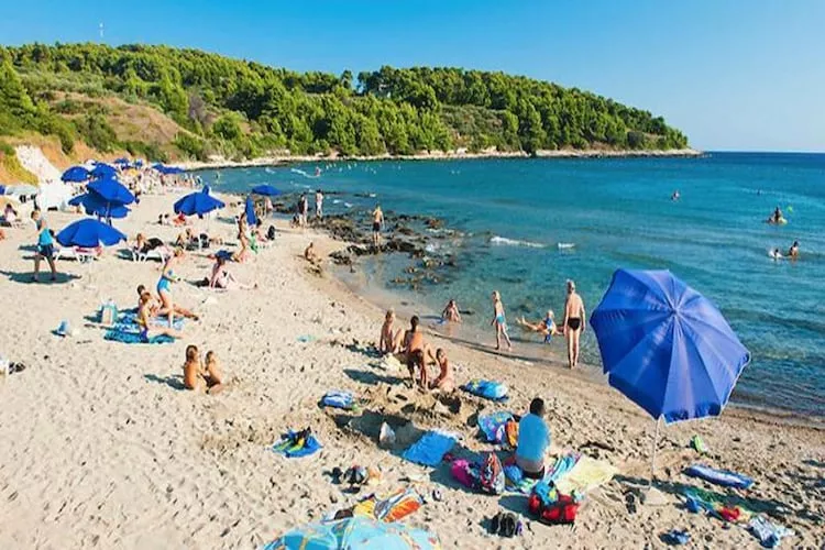 Apartments Radojković Lumbarda - Comfort Two Bedroom Apartment with Terrace and Sea View (A2)