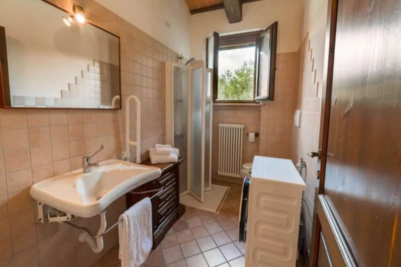Piano Giardino-Bathroom