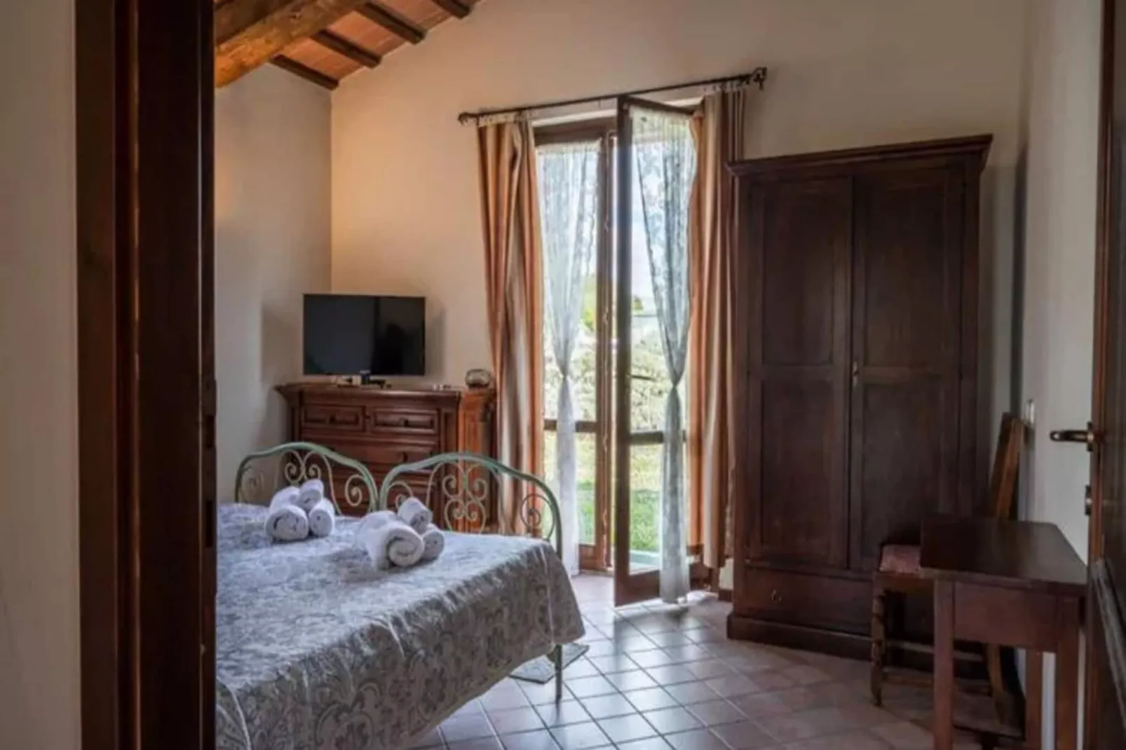 Piano Giardino-Bedroom