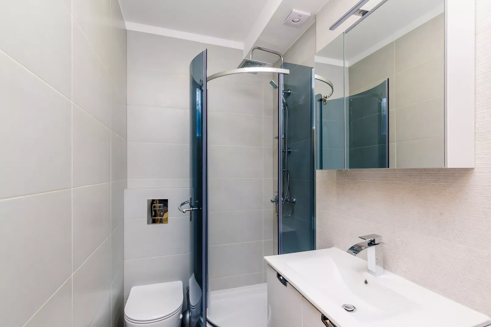 Apartments Botica- Standard Double Room S2-Bathroom