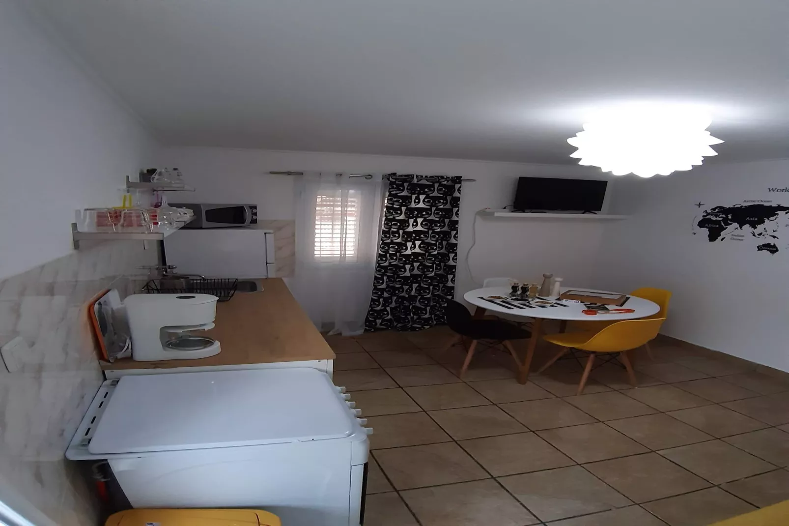 Holiday Home Magazin- One Bedroom Apartment with Terrace and Sea View-Kitchen