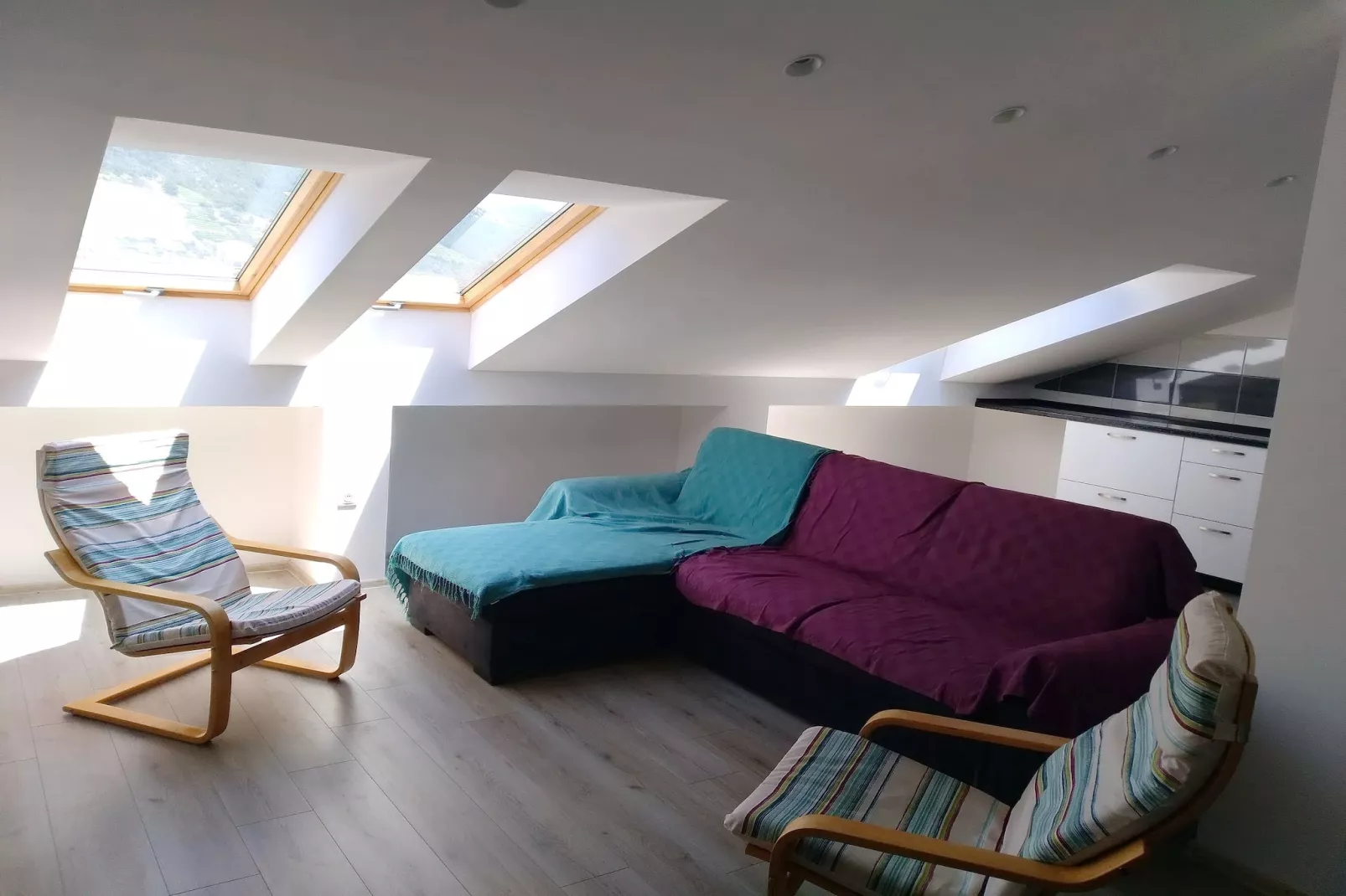 Apartments Bezek-Standard Two Bedroom Apartment with Terrace - potkrovlje-Salon