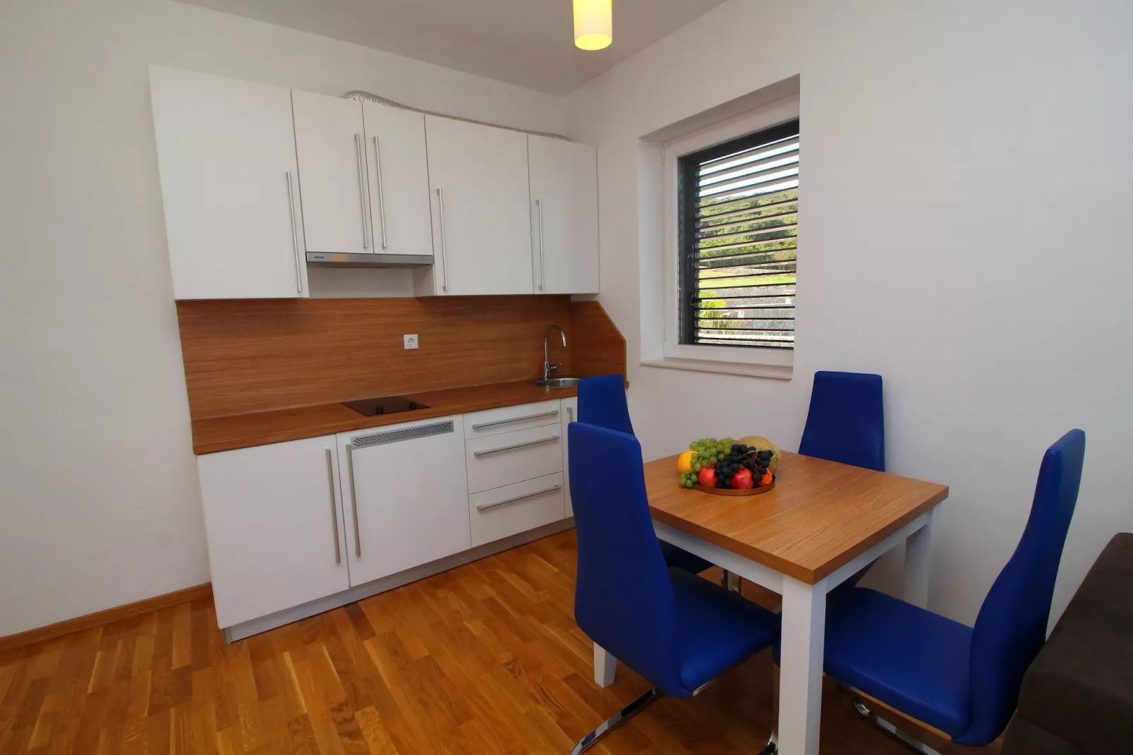 Apartments Kula - Comfort One Bedroom Apartment with Balcony and Sea View - A3-Cuisine