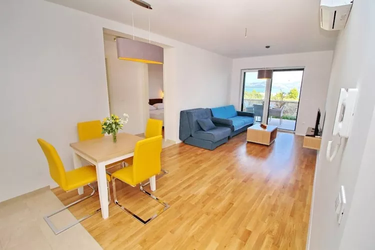 Apartments Kula - Two Bedroom Apartment with Terrace C2 - Esszimmer